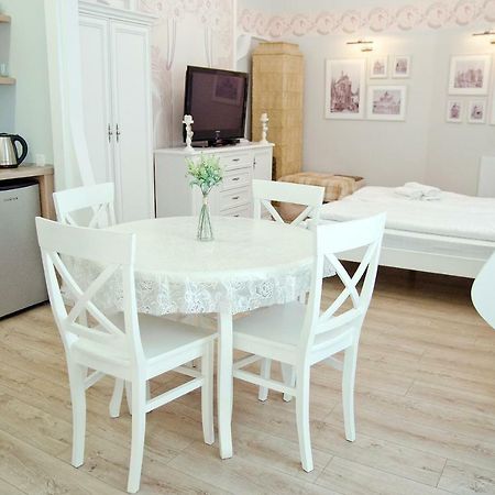 Deluxe Appartment In The City Center 리비프 외부 사진