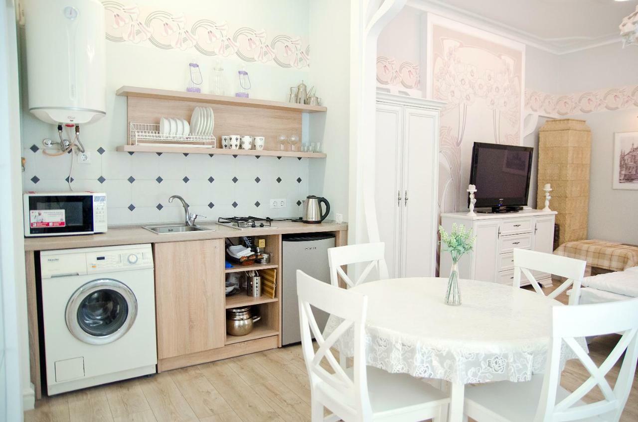 Deluxe Appartment In The City Center 리비프 외부 사진