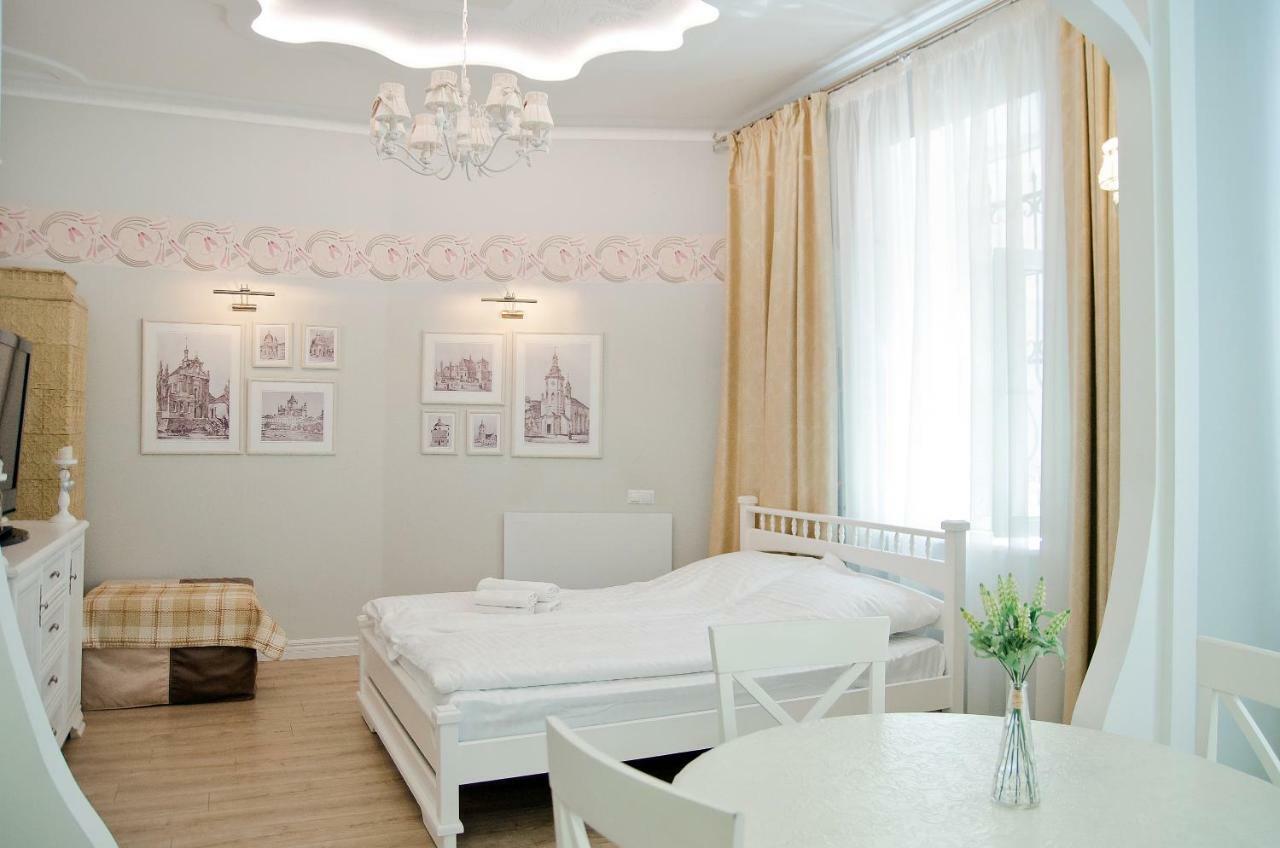 Deluxe Appartment In The City Center 리비프 외부 사진
