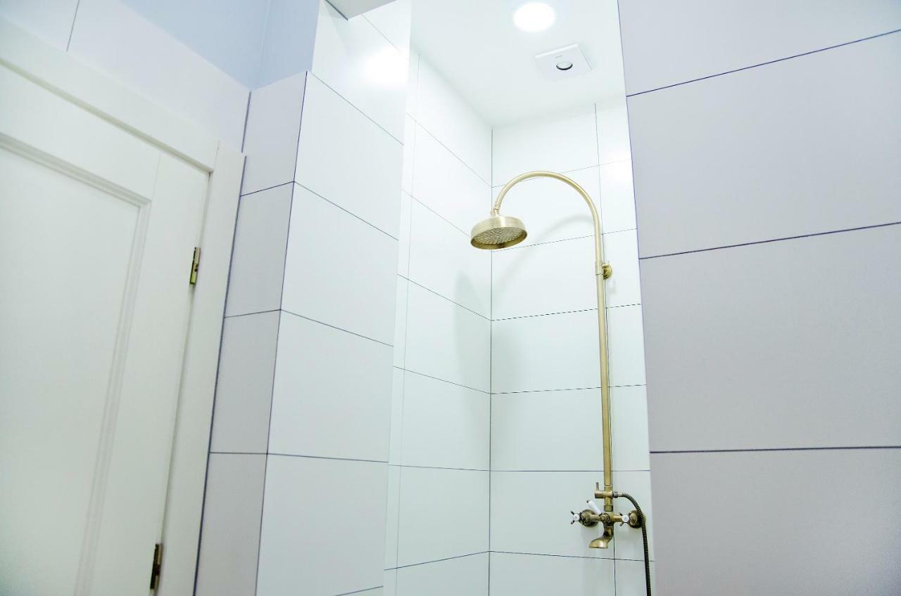 Deluxe Appartment In The City Center 리비프 외부 사진